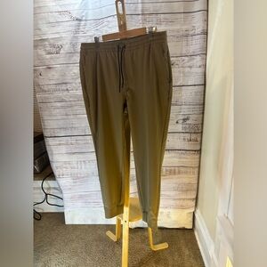 Old Navy StretchTech Jogger Pants Men’s L | Khaki | Drawstring